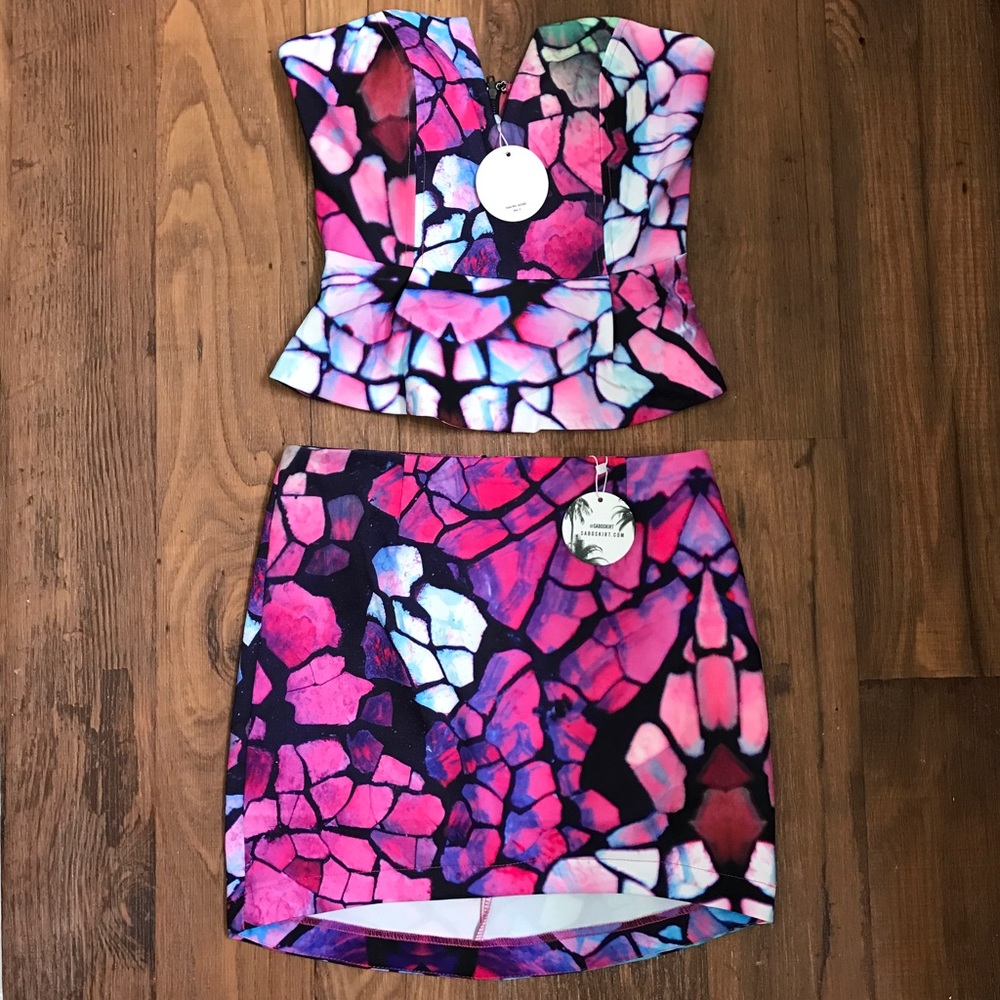 💎weekend sale 💎 Gorgeous 2 piece set 🦋